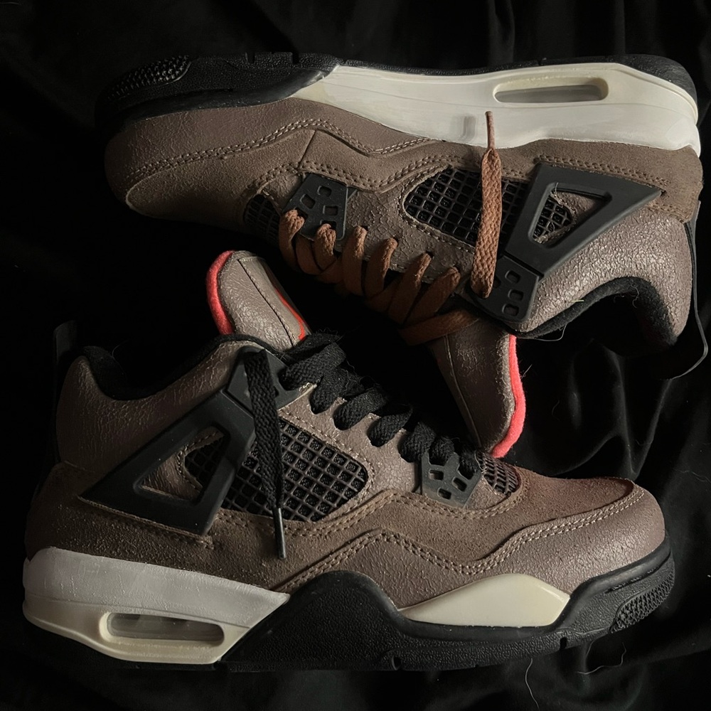 Taupe haze 4 *Read Description*